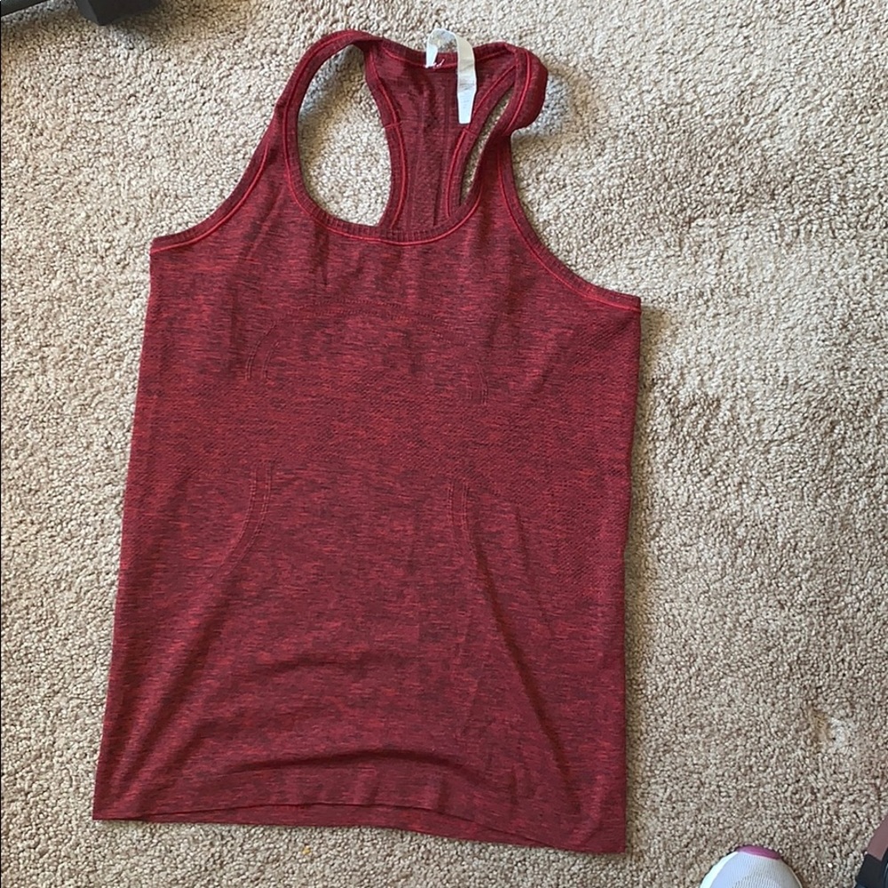 Lululemon tank